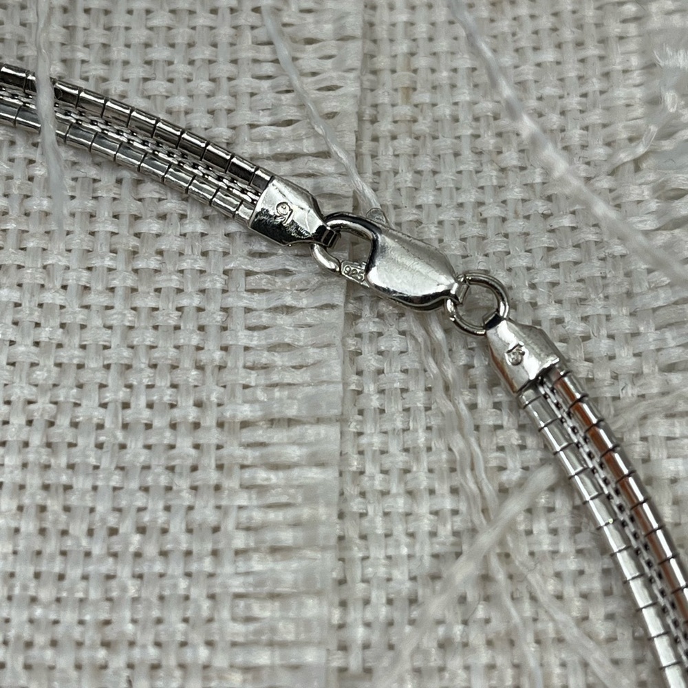 925 Italy Platinum Over Sterling Silver Hammered Pendant Necklace – 26.2g - Picture 13 of 17